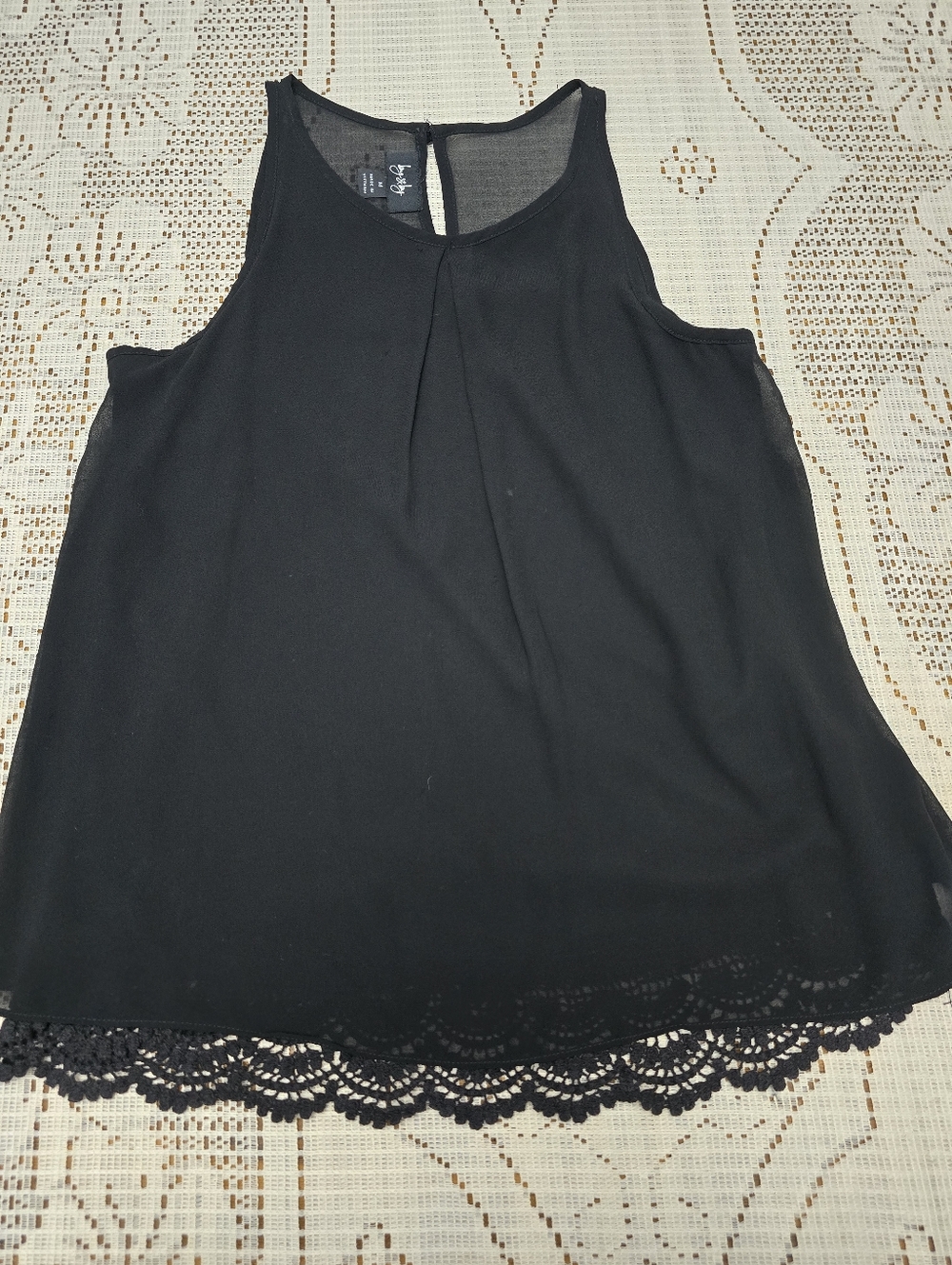 Black Sleeveless Lace-Hem Tank Top - (Brand Unspecified)